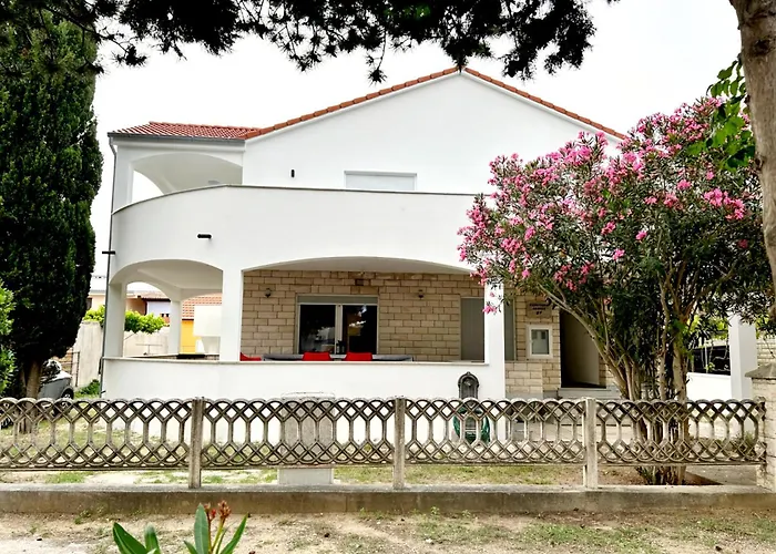 House Laguna Ii 普利拉卡